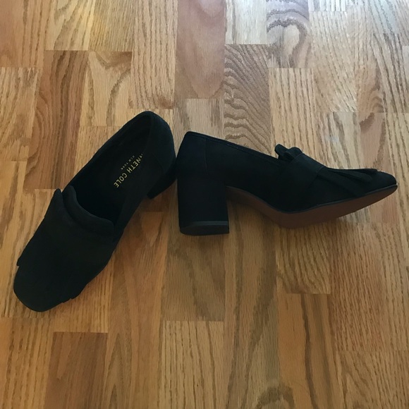 NIB Kenneth Cole Macey Black Round Toe Heels 5.5 - Picture 2 of 14